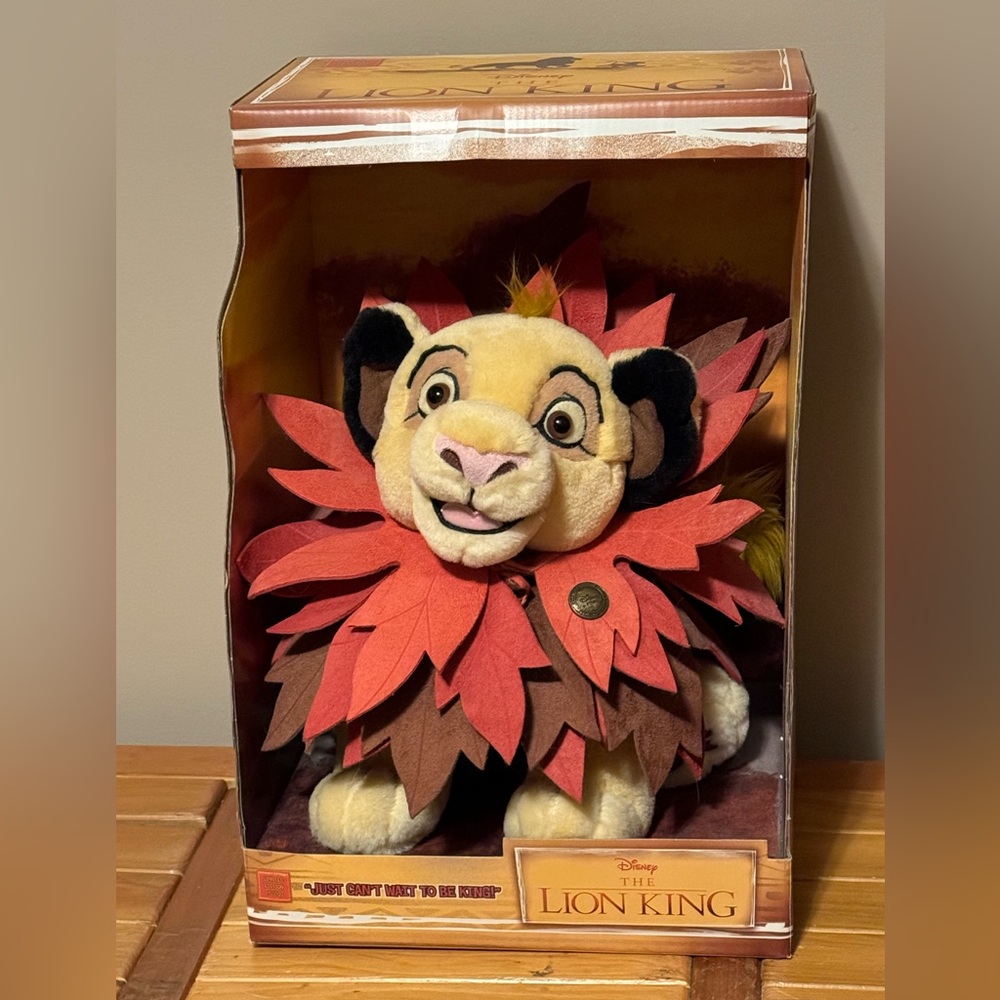 NIB Disney “I Just Can’t Wait To Be King!” LE Simba
Disney Store